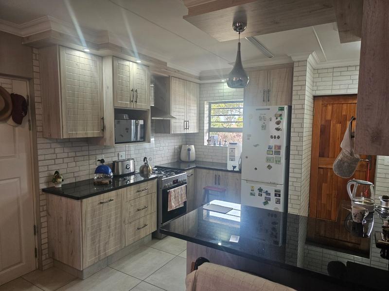 2 Bedroom Property for Sale in Dana Bay Western Cape
